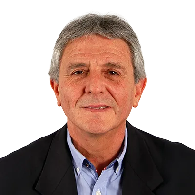 <b>Eduardo Solis</b>